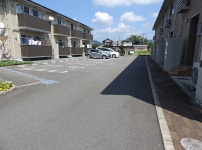 【駐車場】 | 【成約済み】グラン・シュロス