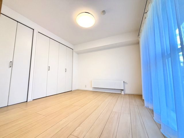 リビング隣の洋室★開閉次第で好みな間取りに変化★