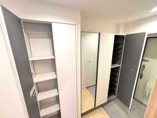 嬉しい玄関廊下収納★