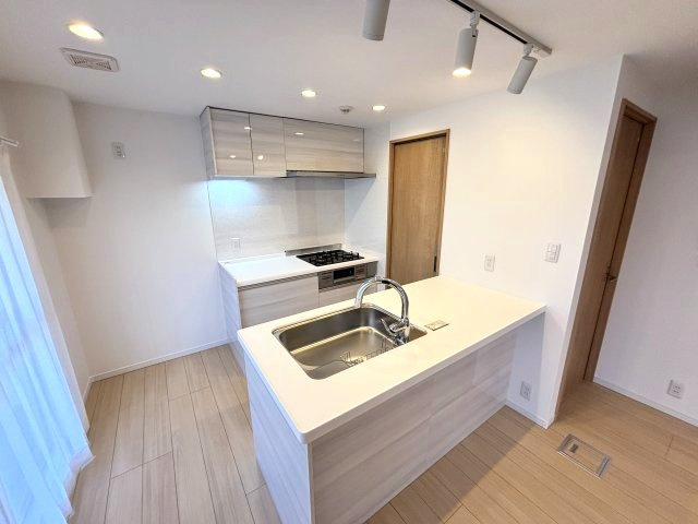 グレード高い設備のⅡ型システムキッチン★