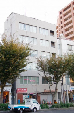 サメジマビルの外観|落ち着いた雰囲気の外観です