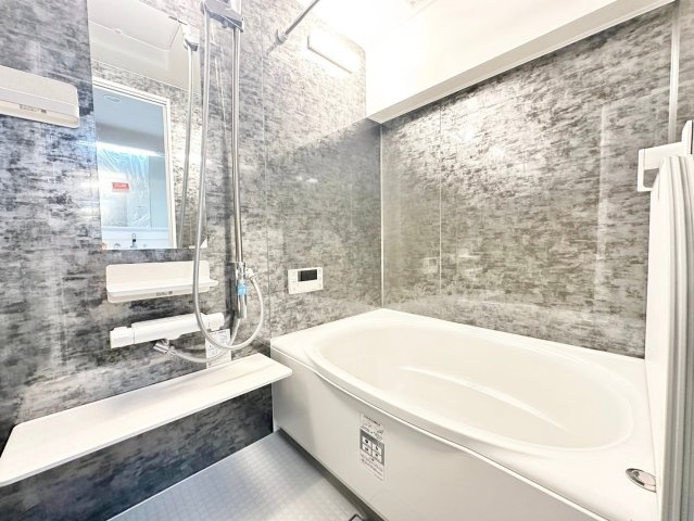 シャルマンコーポ神足　3階の浴室