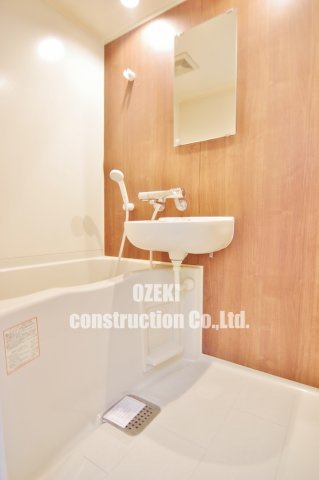 CEREZO・PASEOIIの浴室