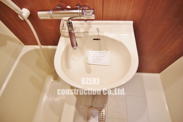 CEREZO・PASEOIIの洗面所