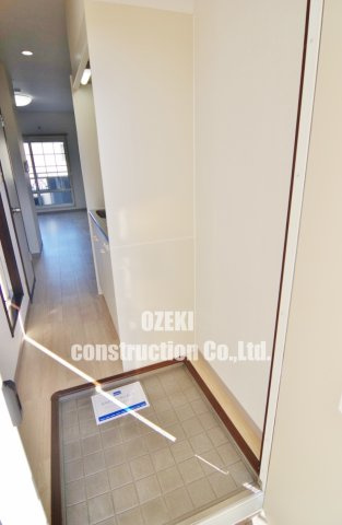 CEREZO・PASEOIIの玄関