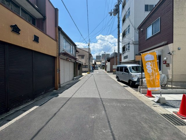 滋賀県大津市中央一丁目のおうち　１号地の前面道路含む現地写真|前道は5.59ｍ～5.61ｍでゆったりとしています！