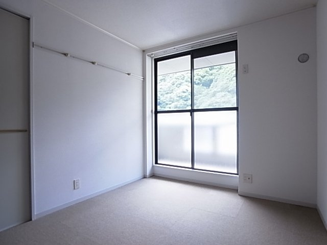 神戸市兵庫区平野町字天王谷東服山のアパート