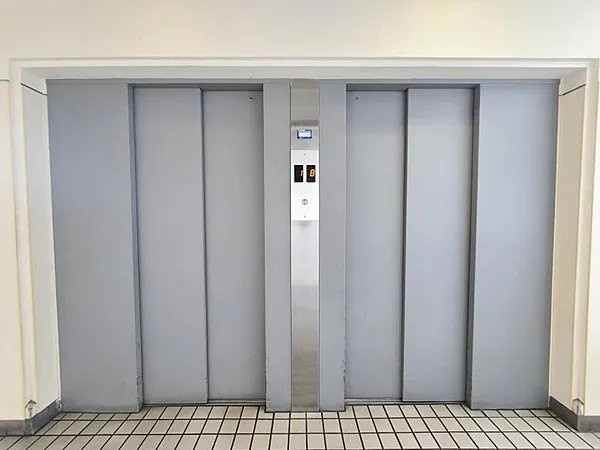 メイプルパークスクエア東2番街のその他共用部分|エレベーター
■物件内覧・資金計画相談・住宅ローン相談、リフォーム相談、お問合せ受付中■
※当日・翌日のご内覧、ご相談はお電話でのお問合せがスムーズです！