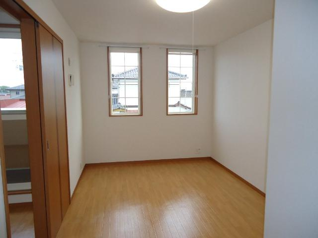 モンテ　リゾーネの内装|南側洋室