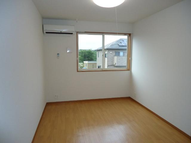 モンテ　リゾーネの内装|北側洋室