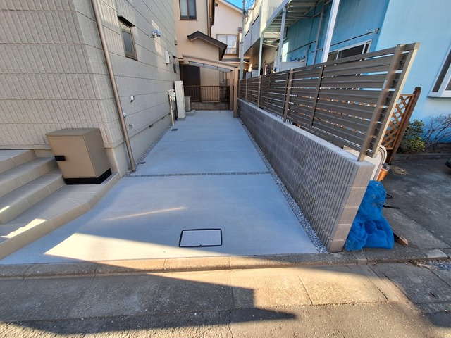 栄町１丁目ヘーベルハウスの駐車場