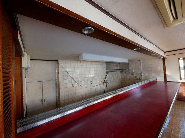 メイコウビルの内装