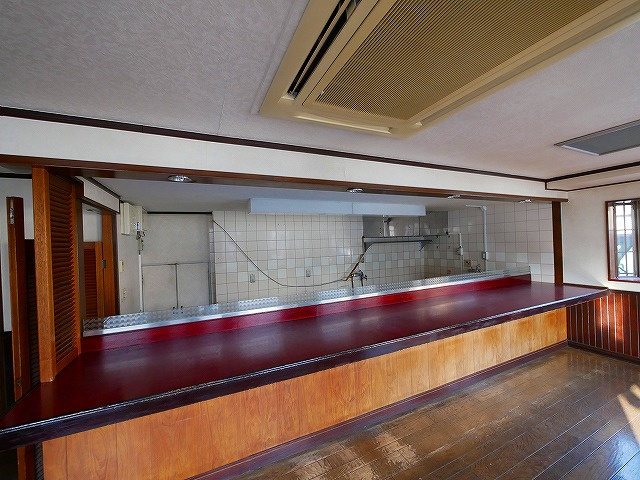 メイコウビルの内装