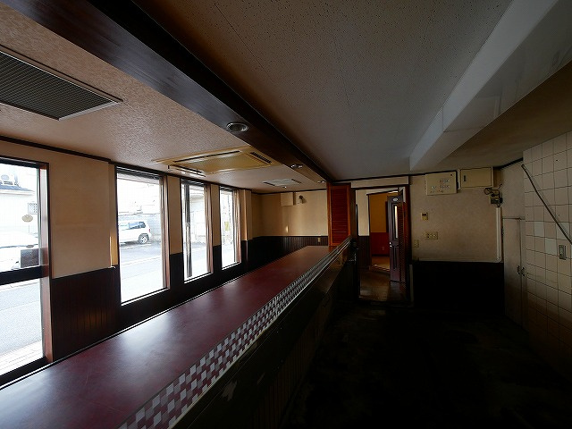 メイコウビルの内装