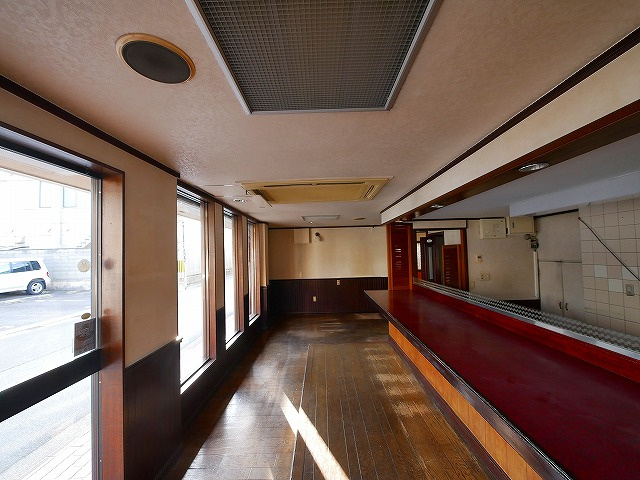 メイコウビルの内装