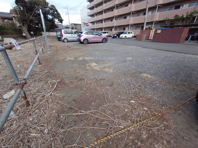 ベース　パーキングの外観