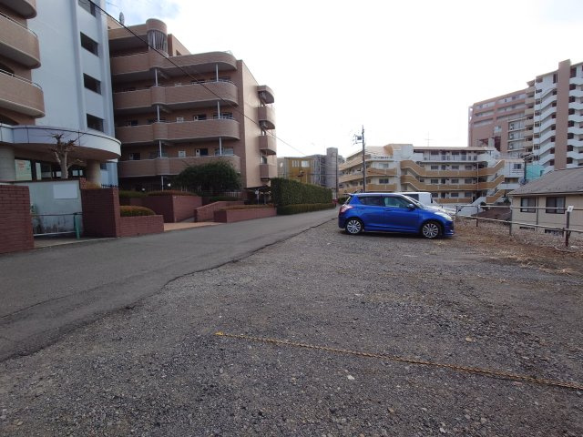 ベース　パーキングの駐車場