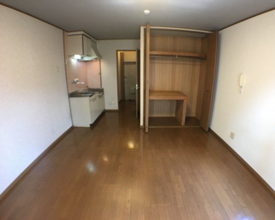 ハイム岩崎の居間・リビング