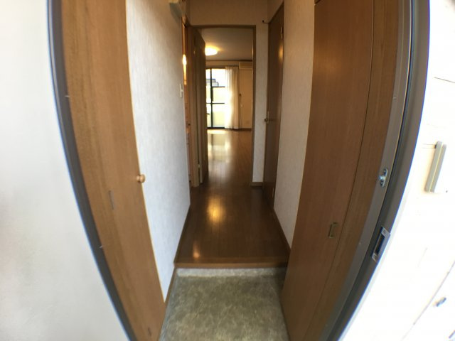 ハイム岩崎の玄関