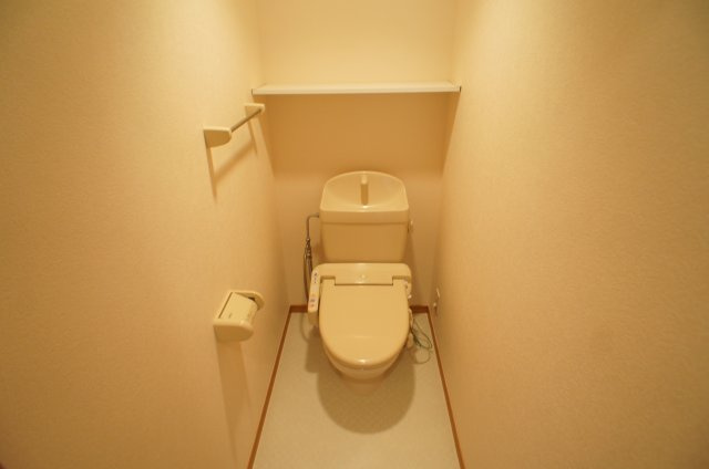 【トイレ】 | ビューテラスダイキ | ウォシュレットです