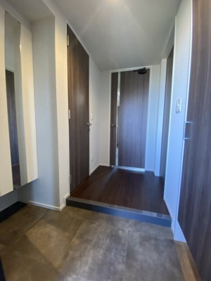 【玄関】 | ツナマヨレジデンス