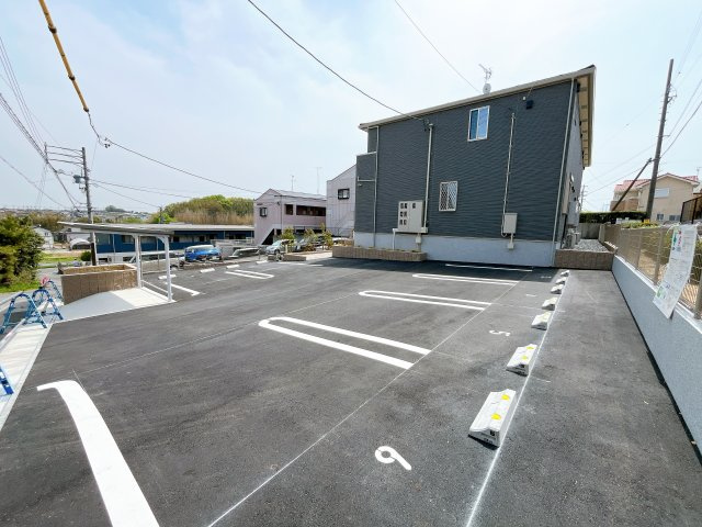 シリウスの駐車場