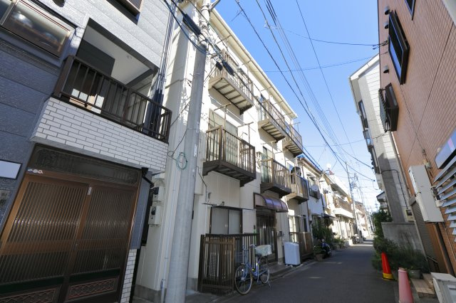 コーポリベールの外観