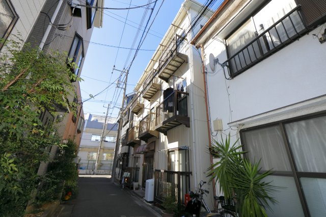 コーポリベールの外観