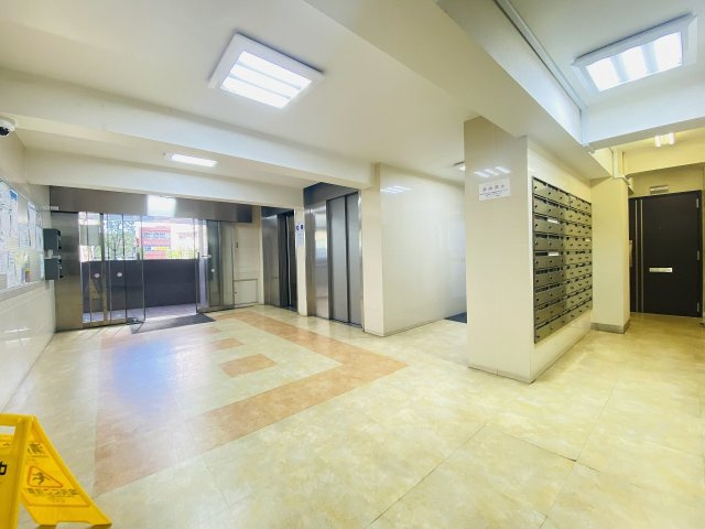 祝　成約済み　西八王子ハイツ　B棟　八王子市　中古マンションのエントランス|～仲介手数料無料☆八王子ひなた不動産～西八王子ハイツ　B棟　