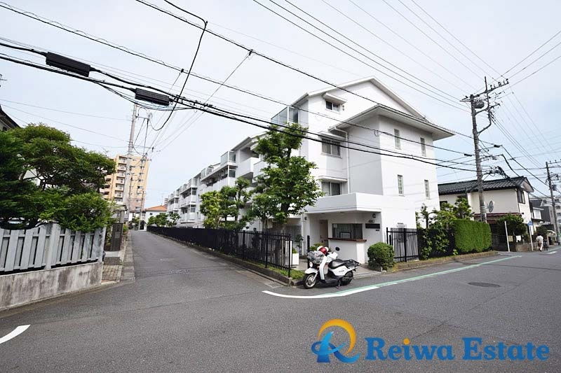 ハイマート辻堂の外観