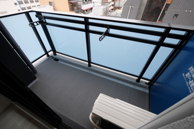 【バルコニー】 | S-RESIDENCE難波大国町domina | 暖かな日差しのふりそそぐバルコニー