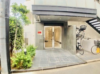 【エントランス】