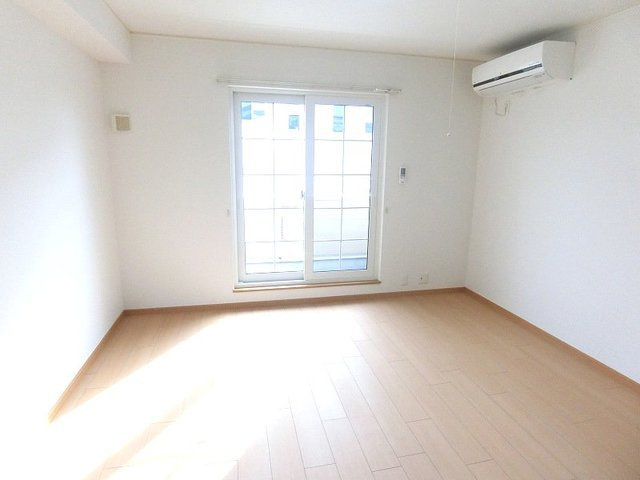 カルム・アルモニーＢの居間・リビング