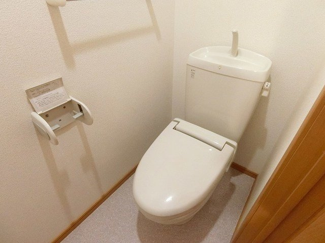 カルム・アルモニーＢのトイレ