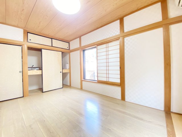 『八王子市中古戸建て』八王子市散田町5【仲介手数料無料】の洋室|～仲介手数料無料☆八王子ひなた不動産～八王子市散田町　中古戸建
