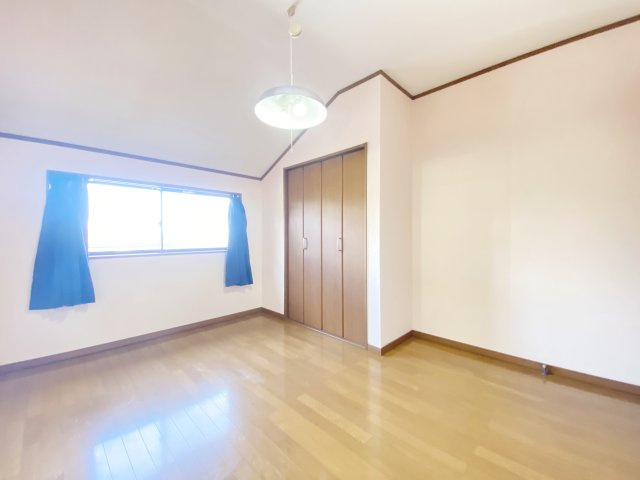 『八王子市中古戸建て』八王子市散田町5【仲介手数料無料】の洋室|～仲介手数料無料☆八王子ひなた不動産～八王子市散田町　中古戸建
