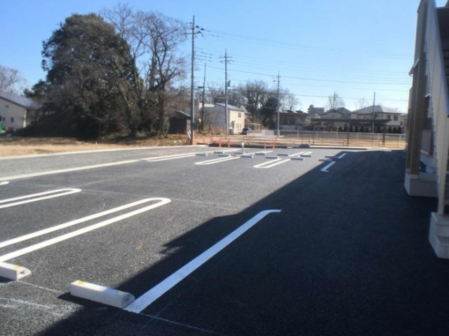 アルヴェアーレの駐車場