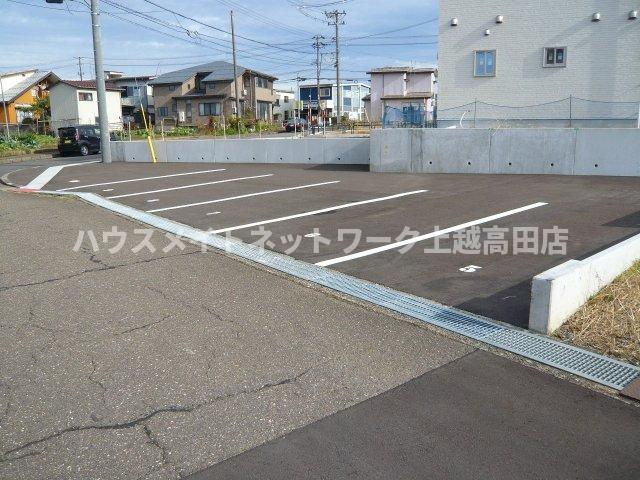 サンフェスタの駐車場|敷地外駐車場