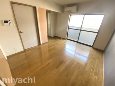 【洋室】 | ピュアメゾン阿部