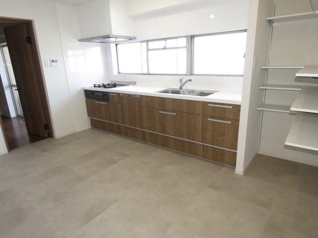 川越フラワーホームのキッチン