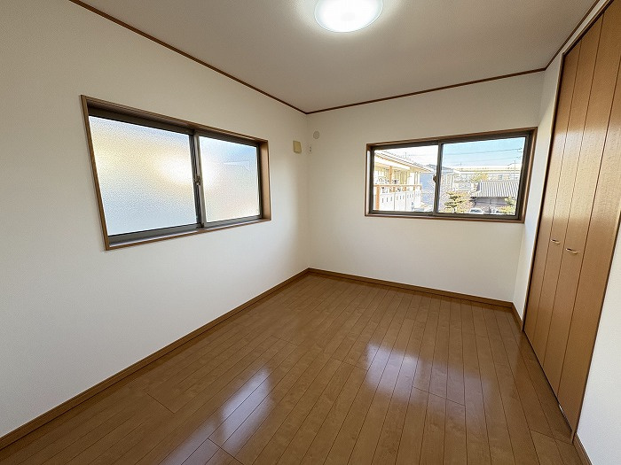 中古戸建　一宮市丹陽町外崎　平成20年築の洋室