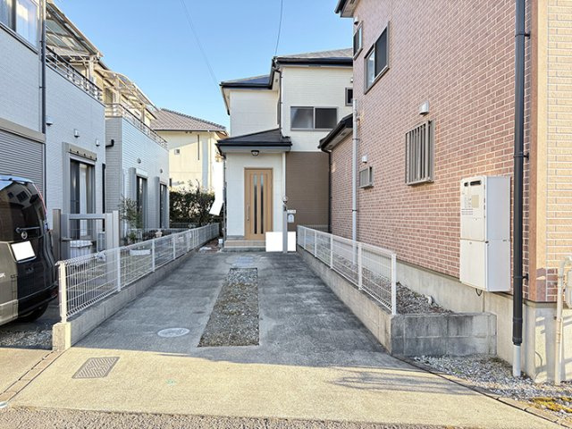 中古戸建　一宮市丹陽町外崎　平成20年築の玄関