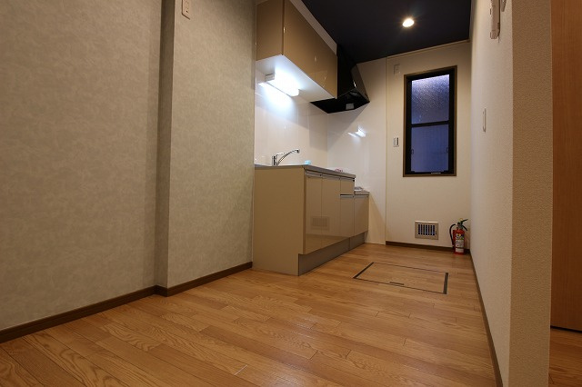 テラスハウス川端