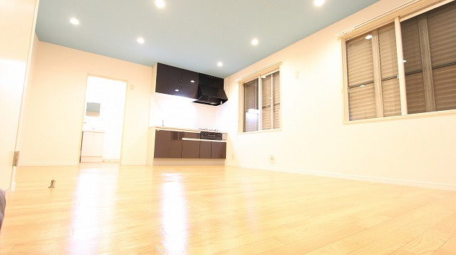 ルミエールエビナ