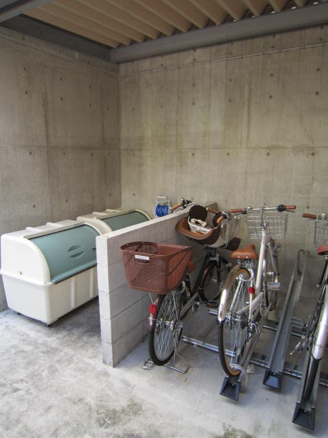 アルナージ長岡京のその他共用部分|敷地内ゴミ置き場