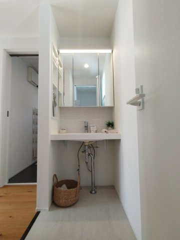 鳥取大通6丁目　高気密・高断熱・高気密住宅【手数料かかりません♪】の独立洗面台