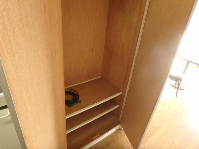 アーバンフジの収納|別部屋同間取りのお写真となります。参考にご覧くださいませ。