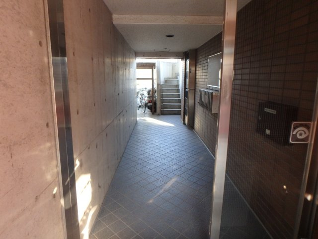 アーバンフジのエントランス