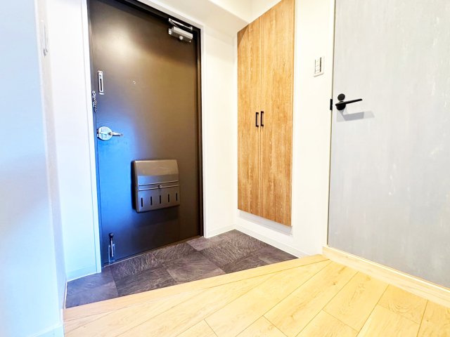 サニーハイツ塔南　2階の玄関