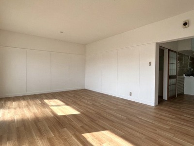 【洋室】 | ヴィラナリー日田 | 個人の部屋や寝室として使える洋室です